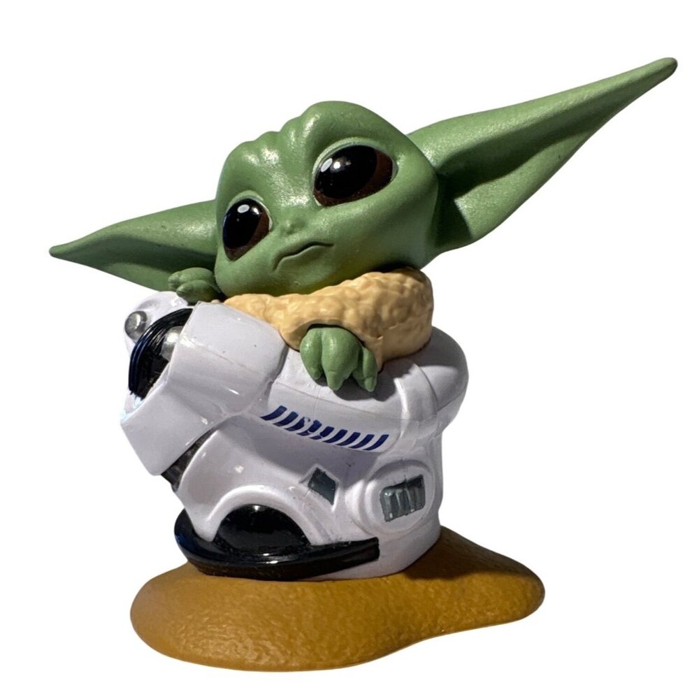 Star Wars The Mandalorian Baby Yoda Grogu Figurine In Helmet By Hasbro 3" F1974